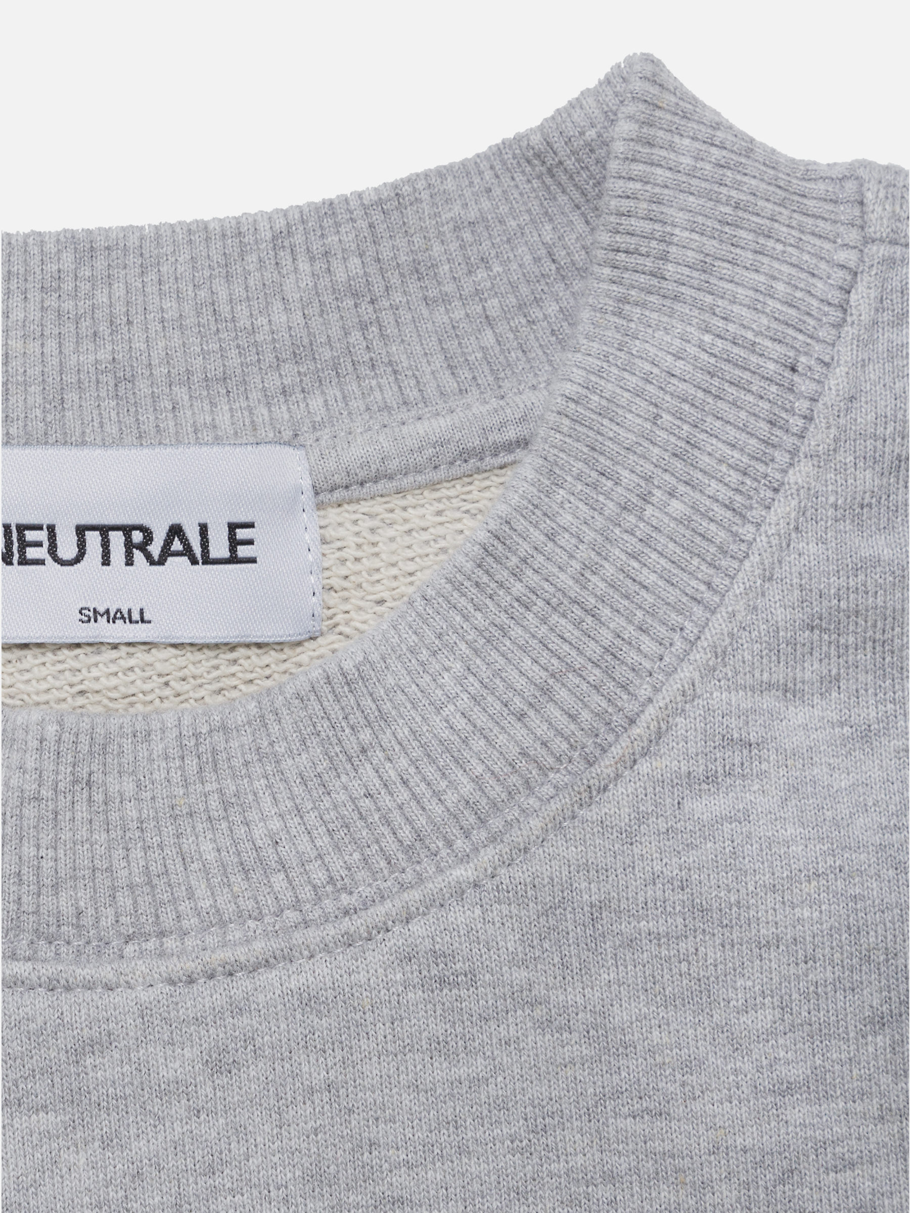 Unisex & regular fitted grey melange crewneck made with 100% certified organic cotton. 