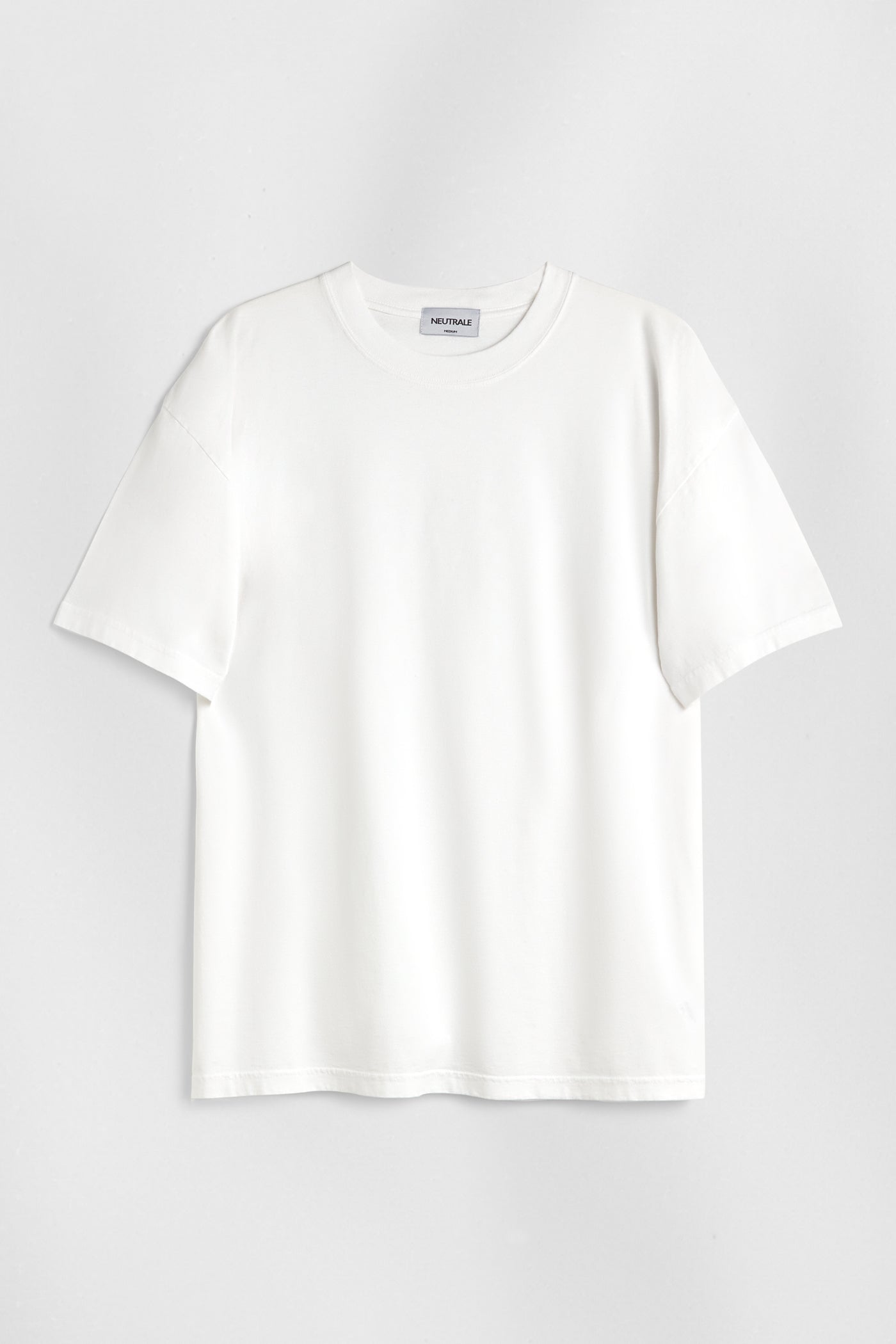 unisex, regular-fit t-shirt crafted from 100% certified organic cotton and a off-white garment-dyed finish. 